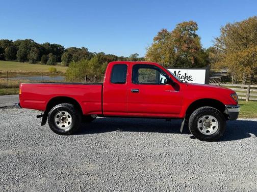 1996 Toyota Tacoma Base