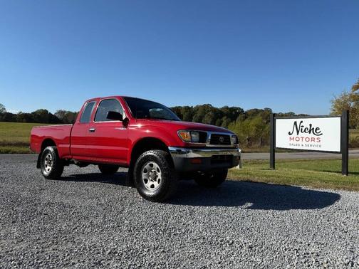 1996 Toyota Tacoma Base
