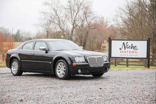 2005 Chrysler 300 Base