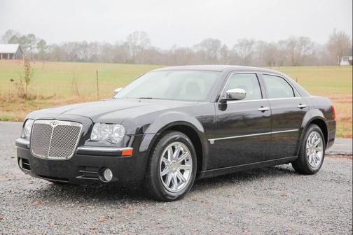 2005 Chrysler 300 Base