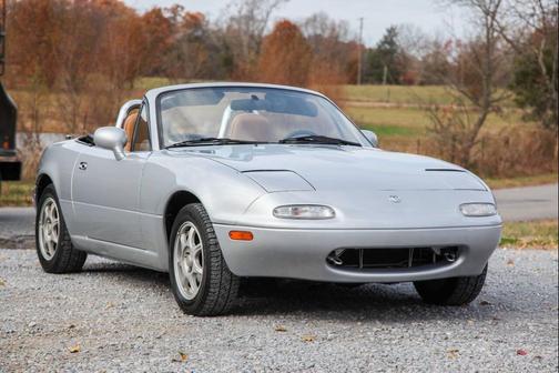 1996 Mazda MX-5 Miata Base 2dr Convertible