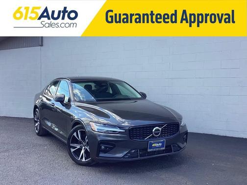 2024 Volvo S60 B5 Core Dark Theme