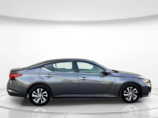 2024 Nissan Altima S FWD