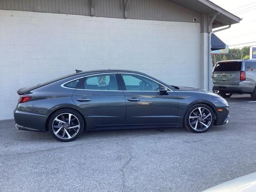 2023 Hyundai SONATA SEL Plus