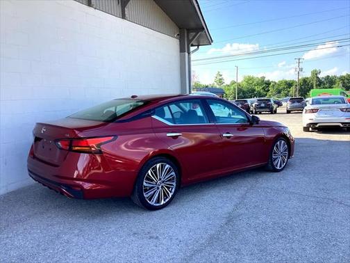 2023 Nissan Altima 2.5 SL