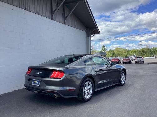 2020 Ford Mustang EcoBoost