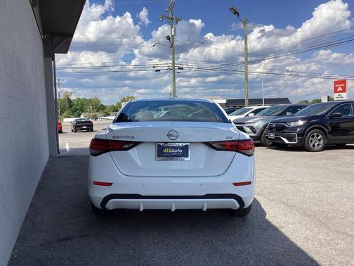 2024 Nissan Sentra SV