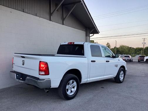 2022 RAM 1500 Classic SLT