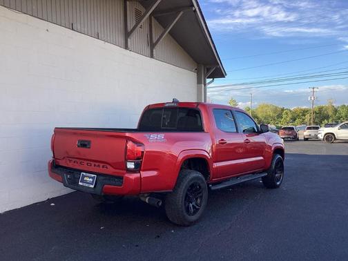 2020 Toyota Tacoma SR