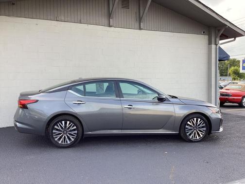 2024 Nissan Altima S FWD