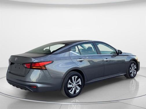 2024 Nissan Altima S FWD