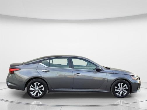 2024 Nissan Altima S FWD