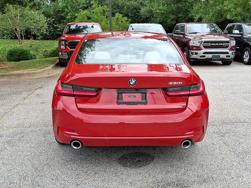 2023 BMW 330 330i