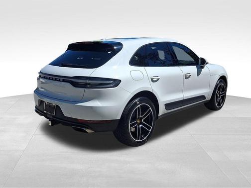 Carrara White Metallic 2020 Porsche Macan Macan