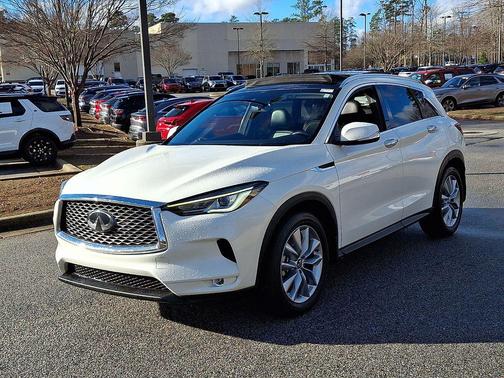 2022 INFINITI QX50 LUXE