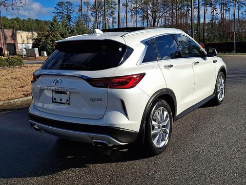 2022 INFINITI QX50 LUXE