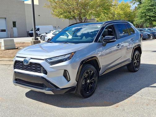 2023 Toyota RAV4 Hybrid SE