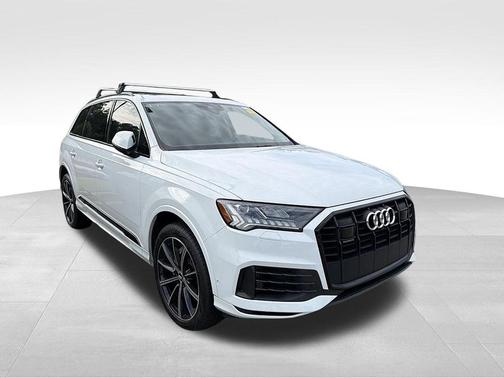 Glacier White Metallic 2020 Audi Q7 55 Prestige