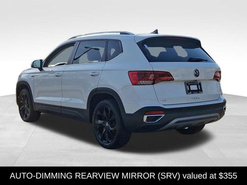 Pure White 2023 Volkswagen Taos 1.5T SE