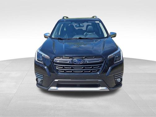 Crystal Black Silica 2024 Subaru Forester Touring