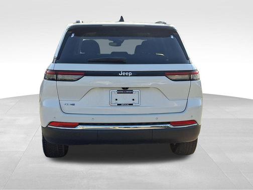 Bright White Clearcoat 2024 Jeep Grand Cherokee 4xe Base