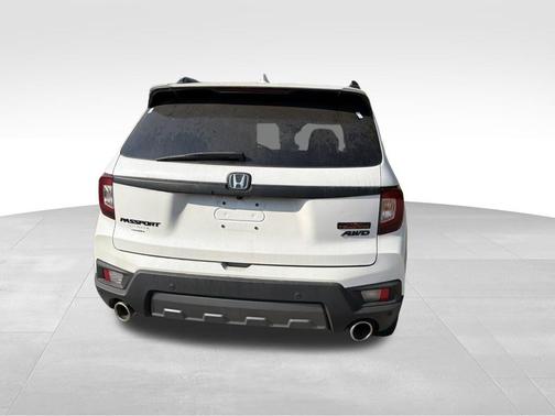 Platinum White Pearl 2023 Honda Passport AWD TrailSport