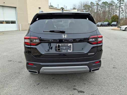 2024 Honda Pilot Touring 8-Passenger