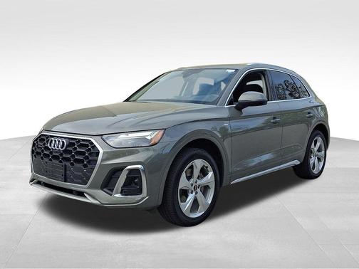 Gray Metallic 2023 Audi Q5 45 S line Premium Plus