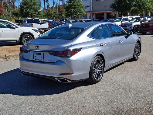 2025 Lexus ES 350 Base