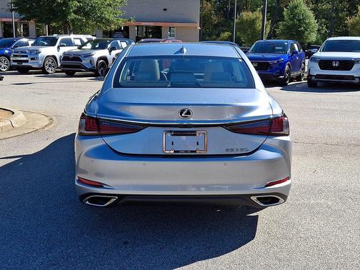 2025 Lexus ES 350 Base