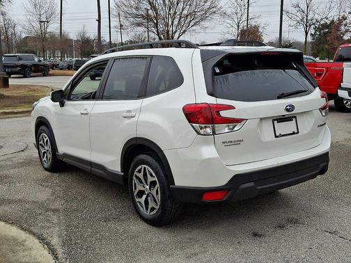 2024 Subaru Forester Premium