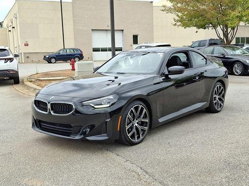 2023 BMW 230 i