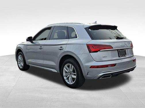 2023 Audi Q5 45 S line Premium