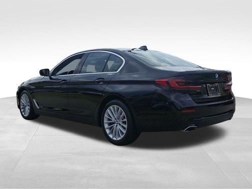 2023 BMW 530 i
