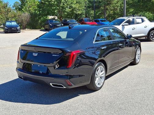 2023 Cadillac CT4 Luxury