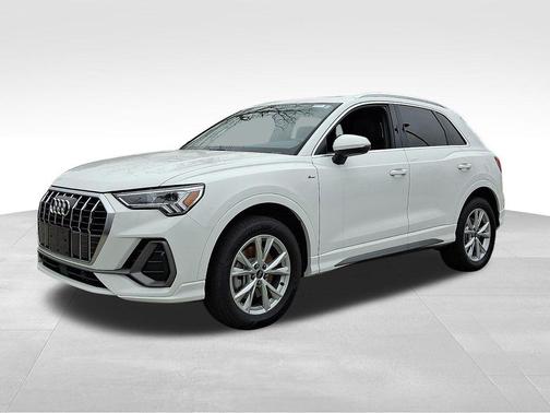 2024 Audi Q3 Premium 45 TFSI S line quattro Tiptronic