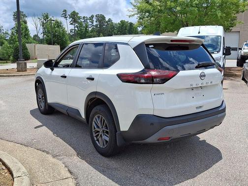 2022 Nissan Rogue S