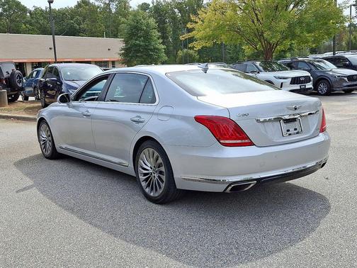 2017 Genesis G90 Premium