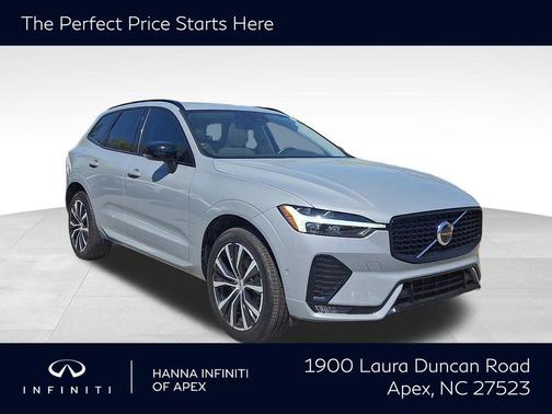 2024 Volvo XC60 B5 Plus Dark Theme