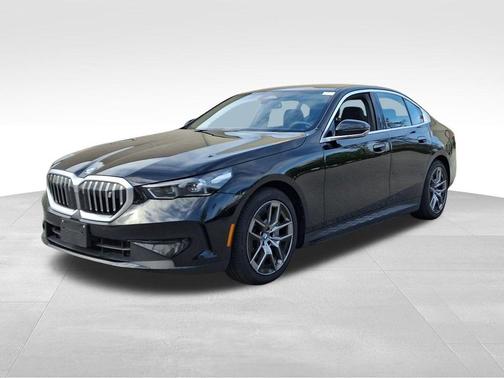 Black Sapphire Metallic 2025 BMW i5 eDrive40