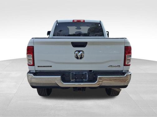 Bright White Clearcoat 2024 RAM 2500 Big Horn Crew Cab 4x4 6'4' Box