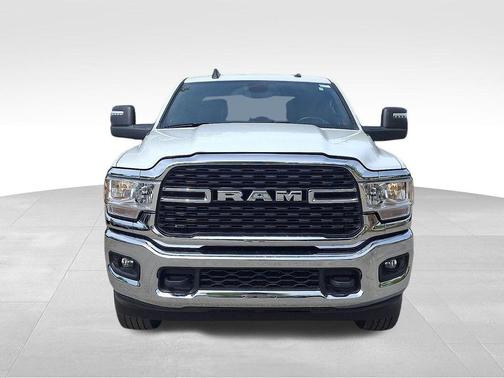 Bright White Clearcoat 2024 RAM 2500 Big Horn Crew Cab 4x4 6'4' Box