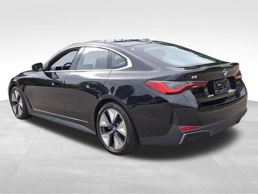 Black Sapphire Metallic 2023 BMW i4 Gran Coupe eDrive40
