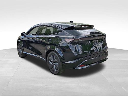 Black Diamond Pearl 2025 Nissan ARIYA EVOLVE+