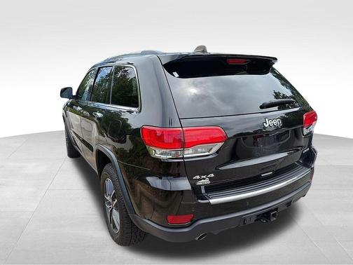Diamond Black Crystal Pearlcoat 2019 Jeep Grand Cherokee Limited