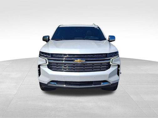 Iridescent Pearl Tricoat 2023 Chevrolet Tahoe Premier