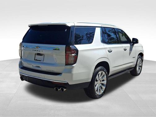 Iridescent Pearl Tricoat 2023 Chevrolet Tahoe Premier