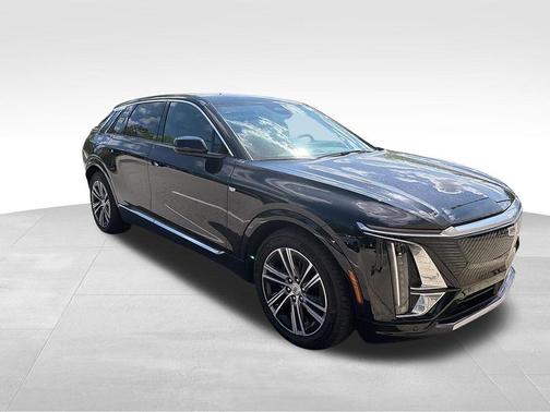 Stellar Black Metallic 2024 Cadillac LYRIQ Luxury