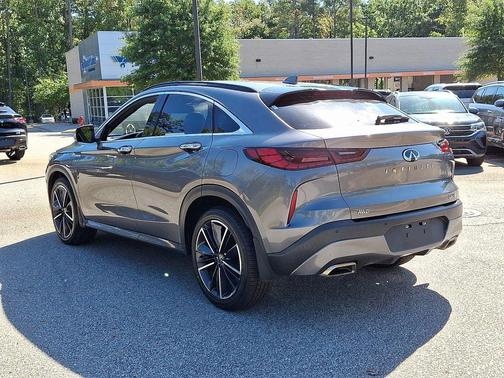 2023 INFINITI QX55 LUXE