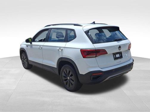 Pure White 2024 Volkswagen Taos 1.5T S
